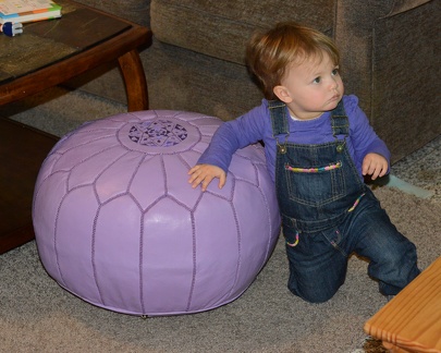 Greta and her purple pouf1